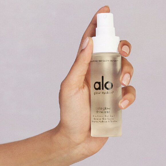alo Insta-Glow Face Mist NIB - Picture 2 of 2